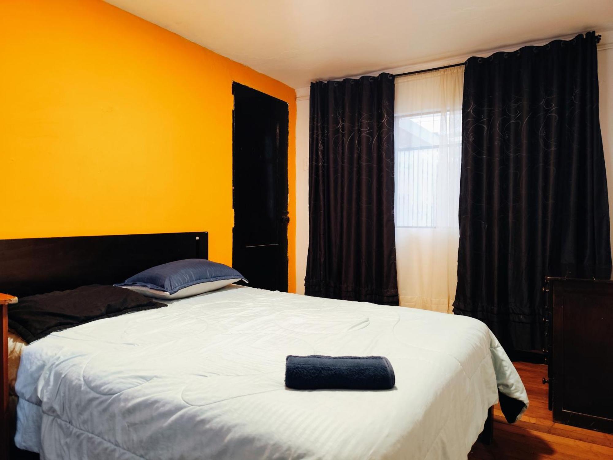Mico Loco Casa Hostal Bogota Exterior photo